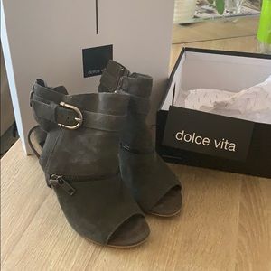 Peep toe dark gray heels